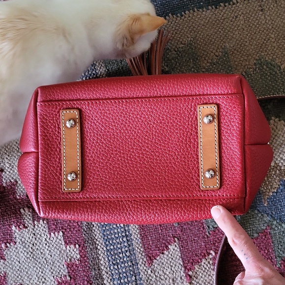 *Host Pick 4/20/25* Dooney & Bourke Kendall Leather Bucket/Crossbody Bag - Red - Picture 3 of 9